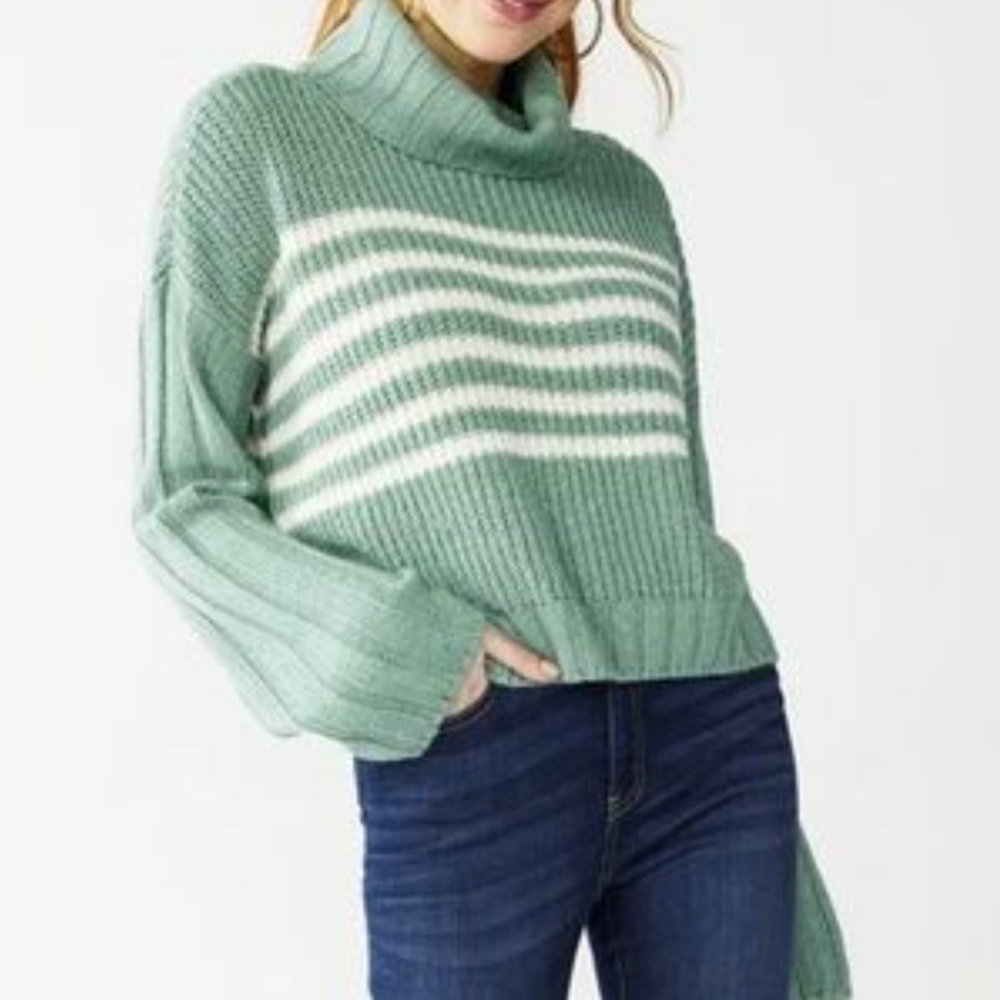 SO Green White Striped Cropped Turtleneck Sweater Cozy Cable Knit XS